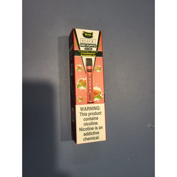 Bud Vape Slick - 800 puffs - Strawberry Watermelon